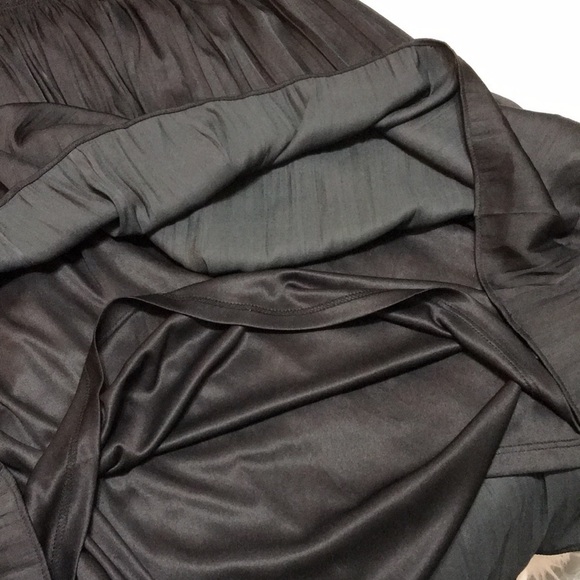 Simply Vera Vera Wang V-Neck Smocked Dress Small - Picture 13 of 14